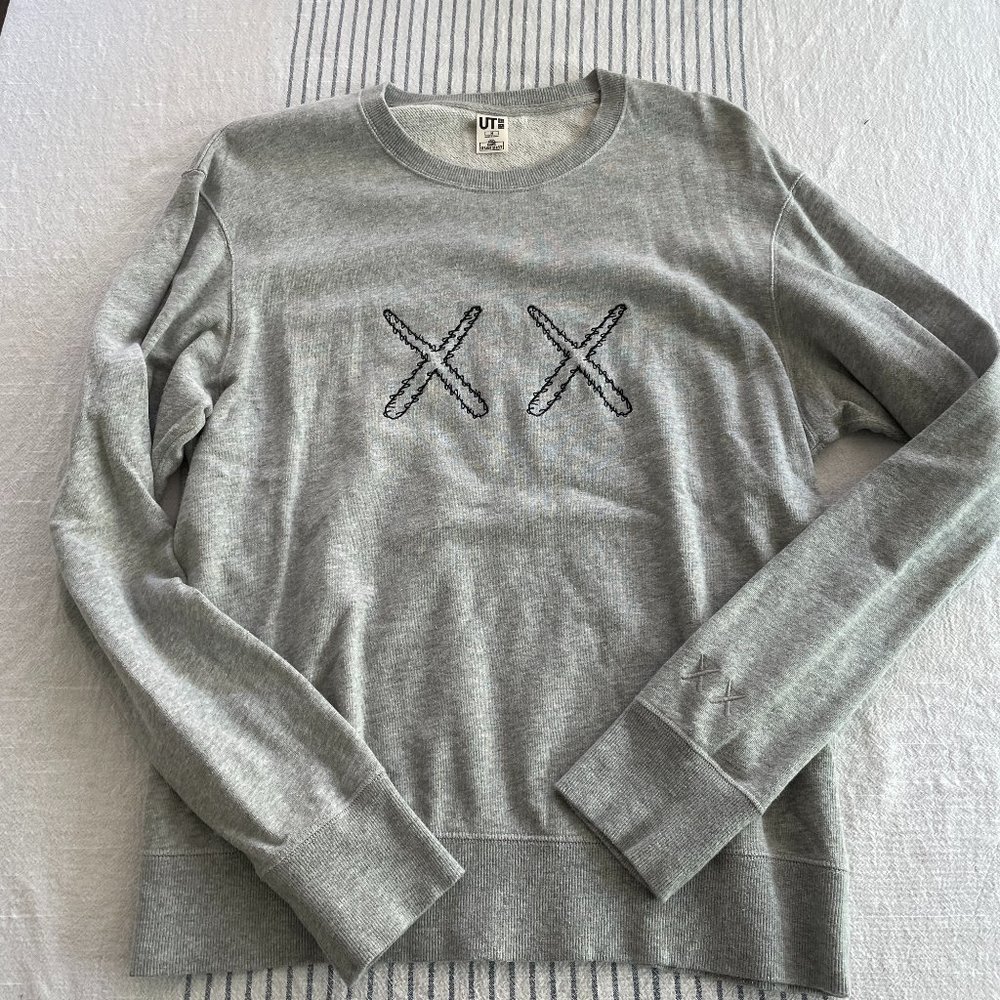 KAWS x Uniqlo x Sesame Street XX Sweatshirt Size M
